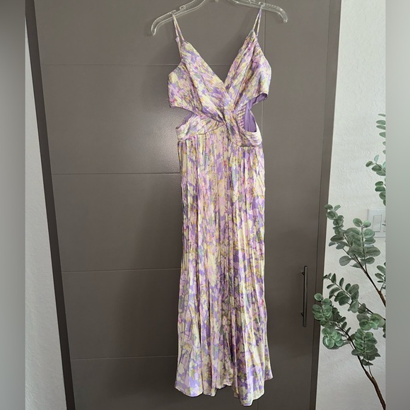 ASTR The Label Pleated Twist Midi Dress *Size Small - Picture 3 of 8
